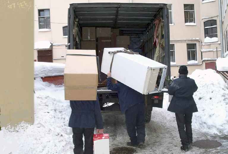 Заказ отдельной машины для транспортировки мебели : Средние коробки из Томска в Нижневартовск